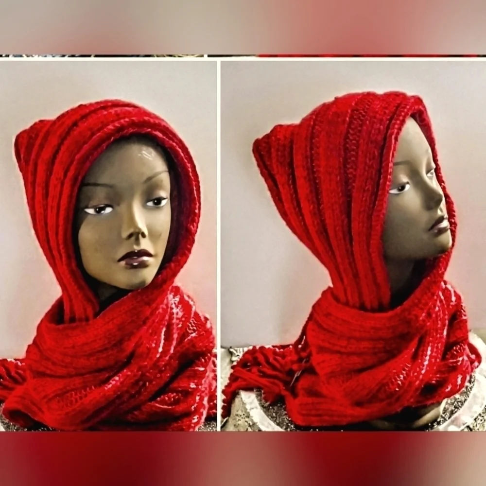 NWT Retro Cashmere Alpaca Blend Hooded Fringed Scarf.
